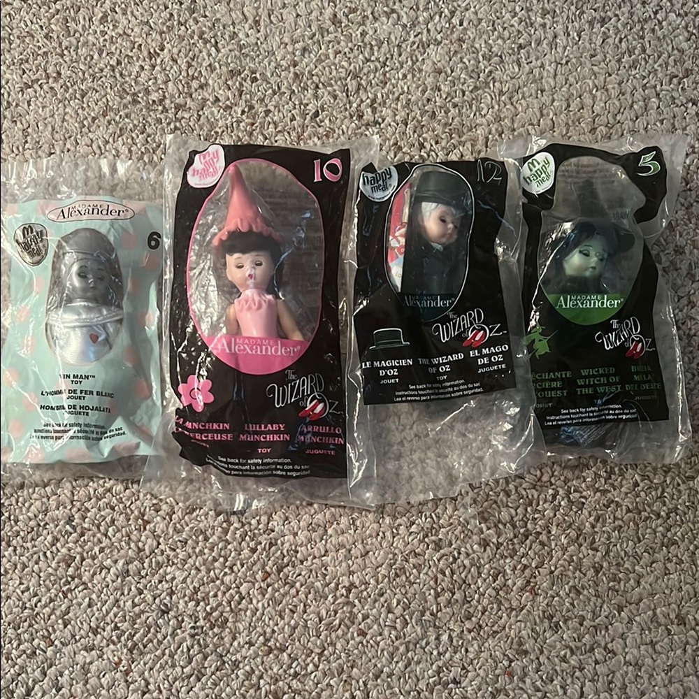 NIP Madame Alexander Wizard of Oz Dolls Set Happy Meal